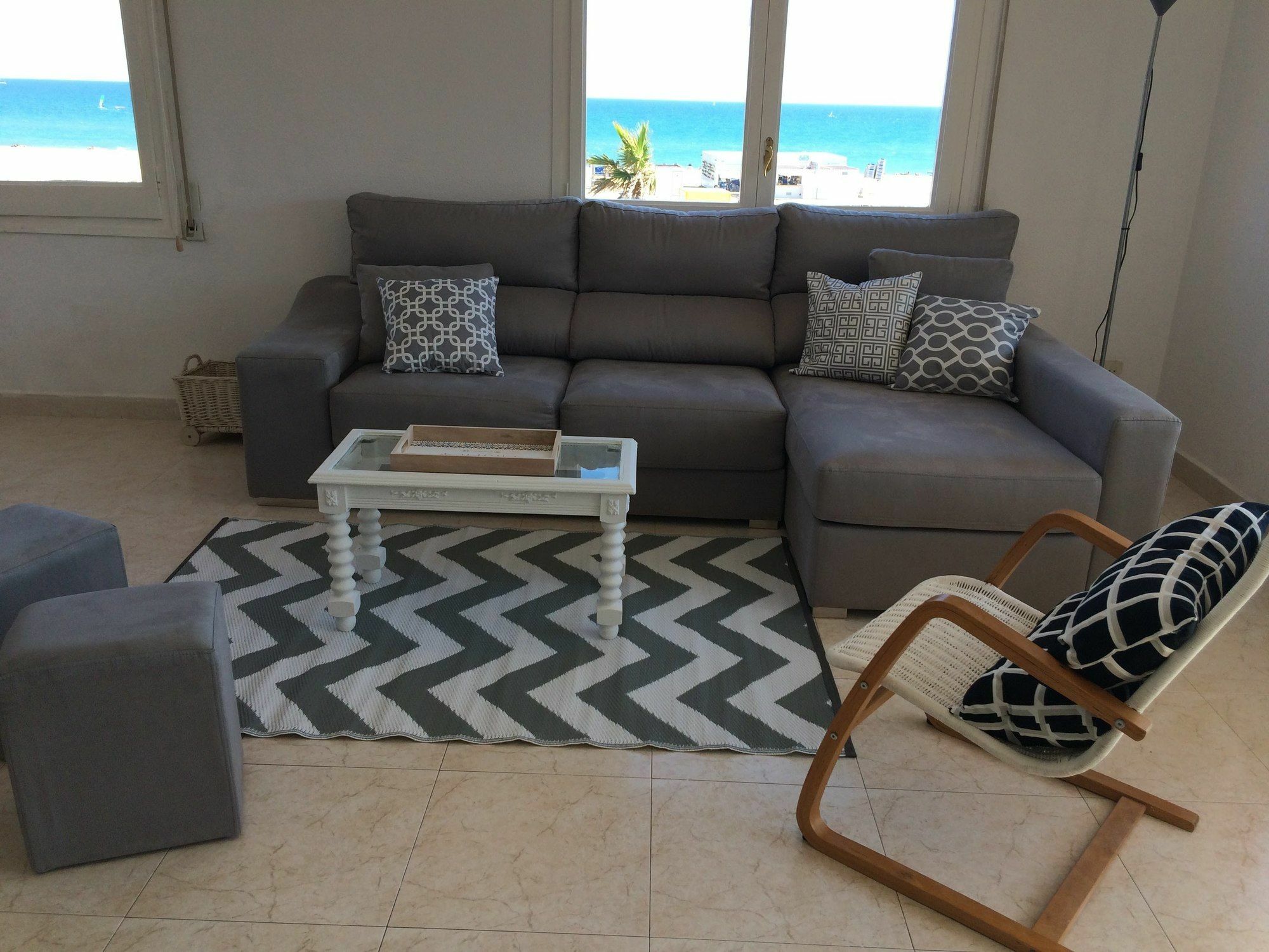 Calaluz Be My Guest Castelldefels Apartment Bagian luar foto