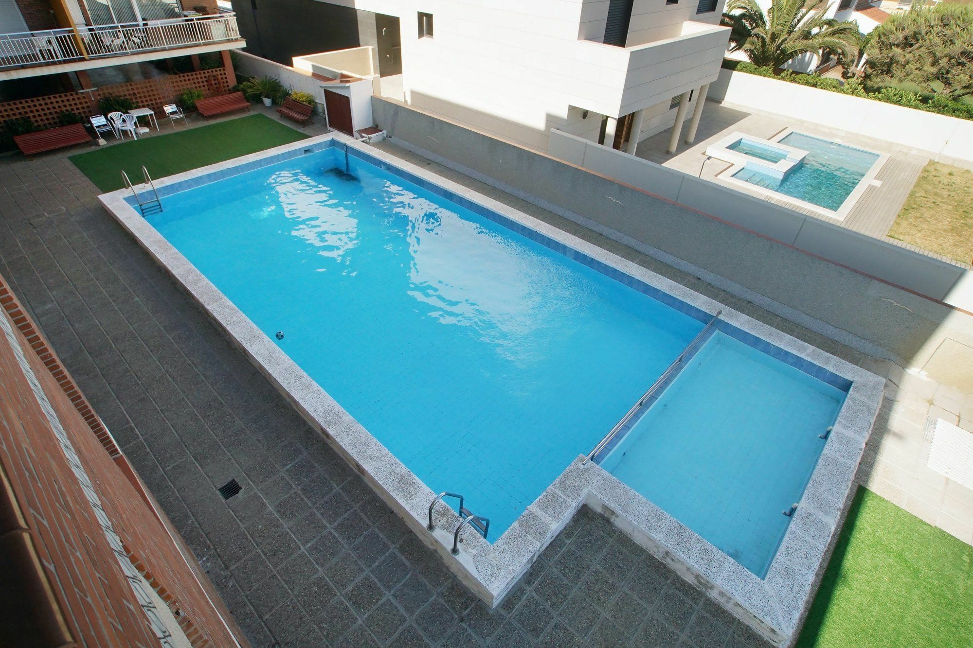 Calaluz Be My Guest Castelldefels Apartment Bagian luar foto
